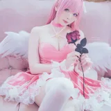 霜月shimo《桃樂絲 Dorothy（NIKKE）》写真图集 26P+3V｜在线预览与图包下载
