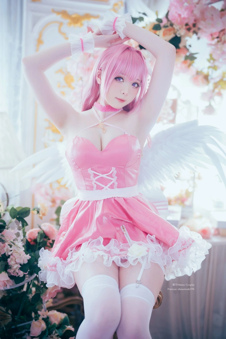 霜月shimo《桃樂絲 Dorothy（NIKKE）》写真图集 26P+3V｜在线预览与图包下载