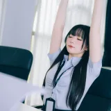 霜月shimo《DL写真集 Shimo’ Secret Office Vol.02》写真图集 139P｜在线预览与图包下载