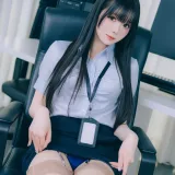 霜月shimo《DL写真集 Shimo’ Secret Office Vol.02》写真图集 139P｜在线预览与图包下载