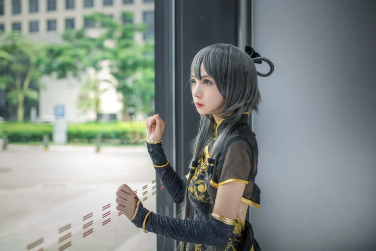 疯猫ss《洛天依》写真图集 10P｜在线预览与图包下载