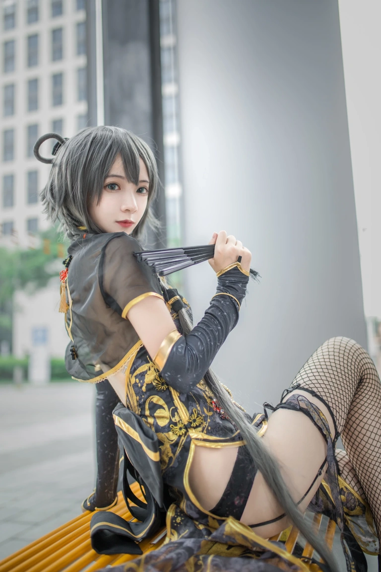 疯猫ss《洛天依》写真图集 10P｜在线预览与图包下载
