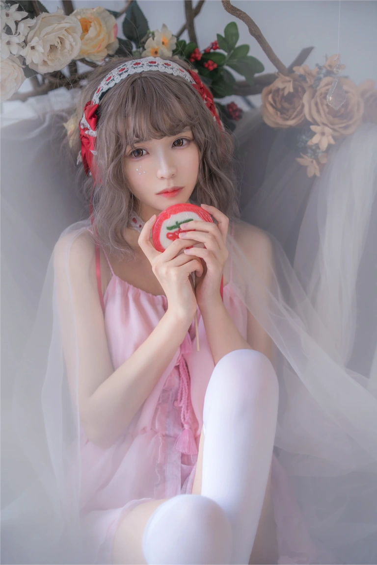 疯猫ss《粉红粉红》写真图集 17P｜在线预览与图包下载
