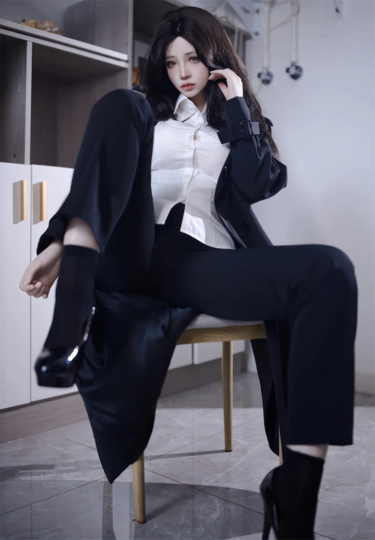 疯猫ss《少女衣橱 西装裤》写真图集 41P｜在线预览与图包下载