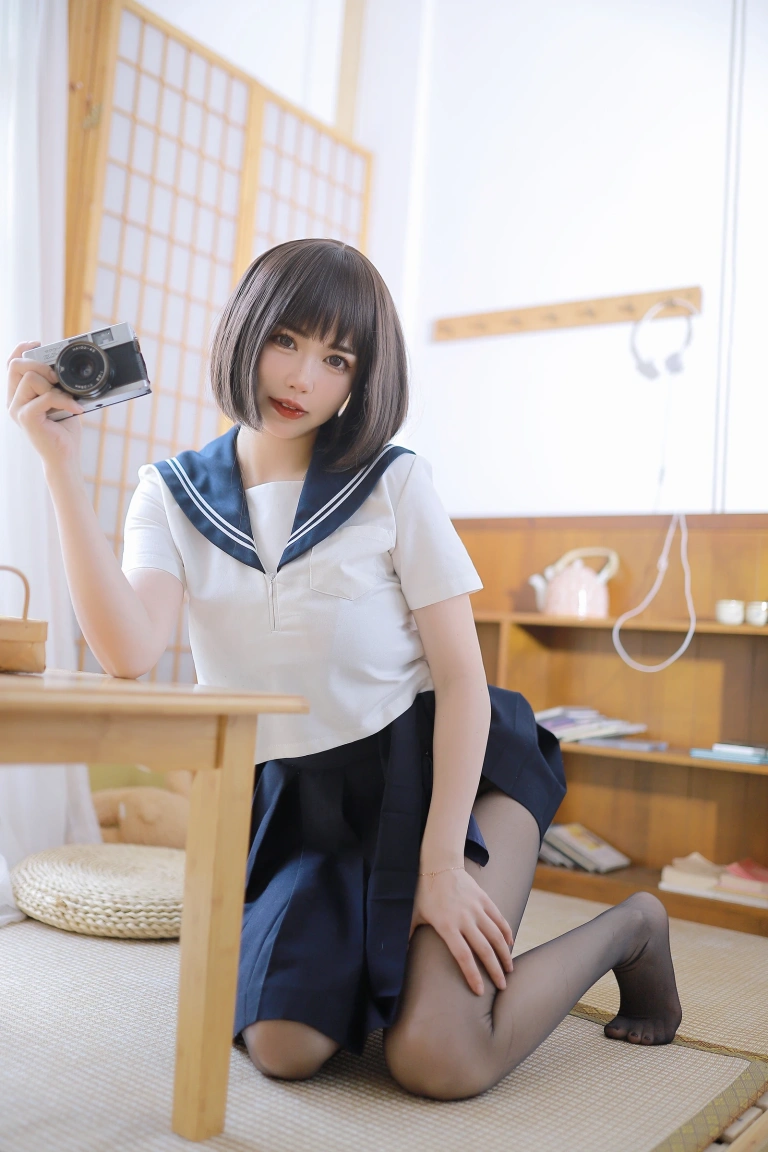 Tina很妖孽呀《捆绑jk》写真图集 111P+2V｜在线预览与图包下载