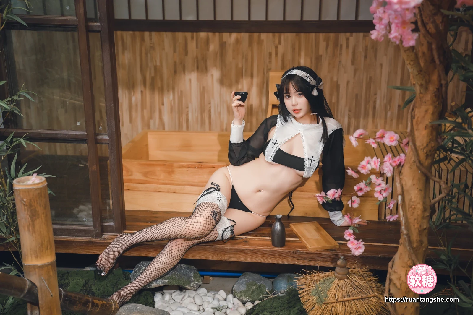 Tina很妖孽呀 Tina很妖孽呀 NO.013 - 修女的秘密