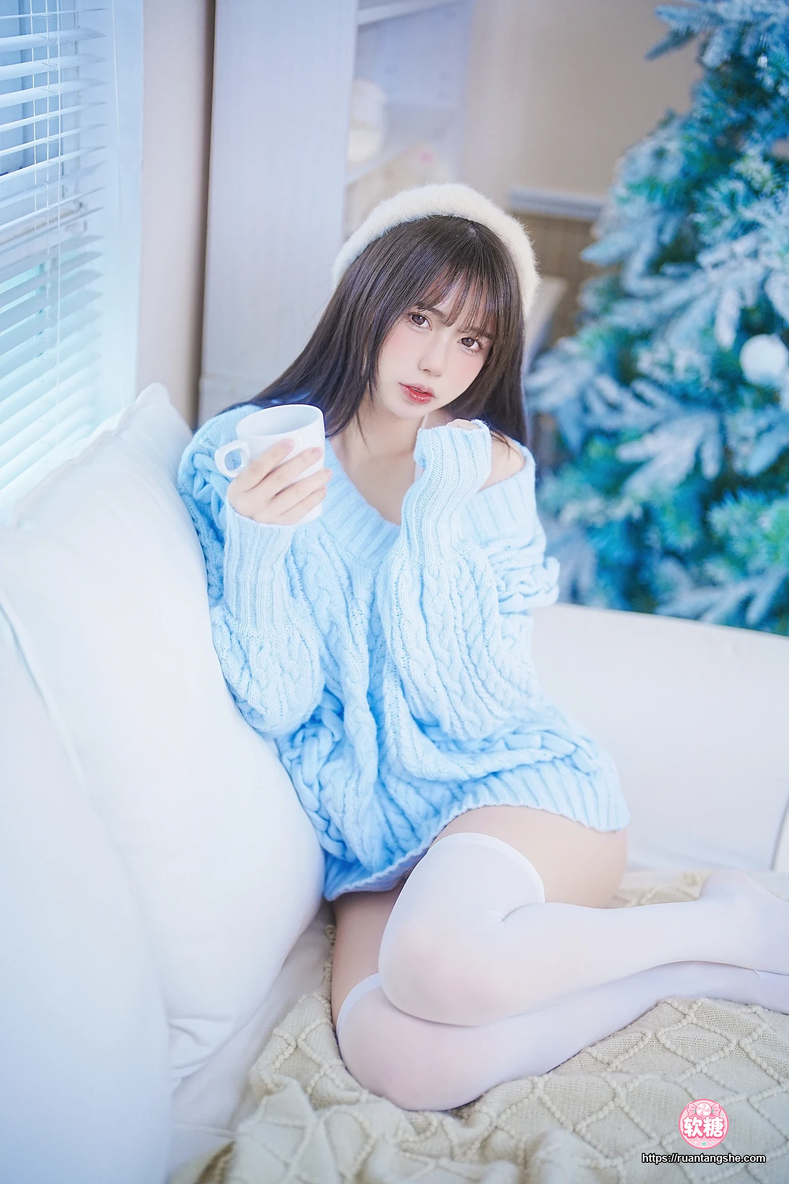 Tina很妖孽呀 Tina很妖孽呀 NO.016 - 蓝色秋冬毛衣
