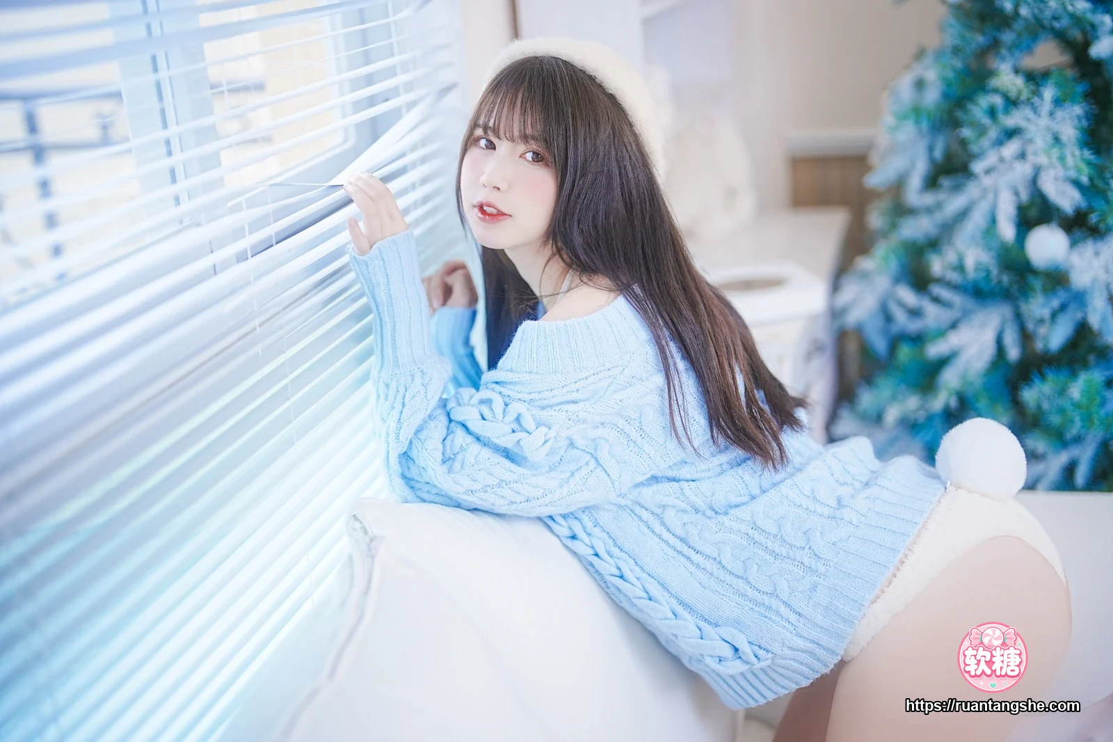 Tina很妖孽呀 Tina很妖孽呀 NO.016 - 蓝色秋冬毛衣