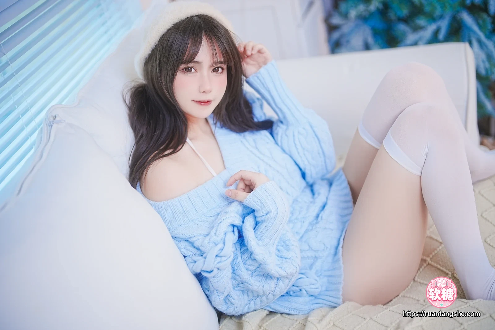 Tina很妖孽呀 Tina很妖孽呀 NO.016 - 蓝色秋冬毛衣