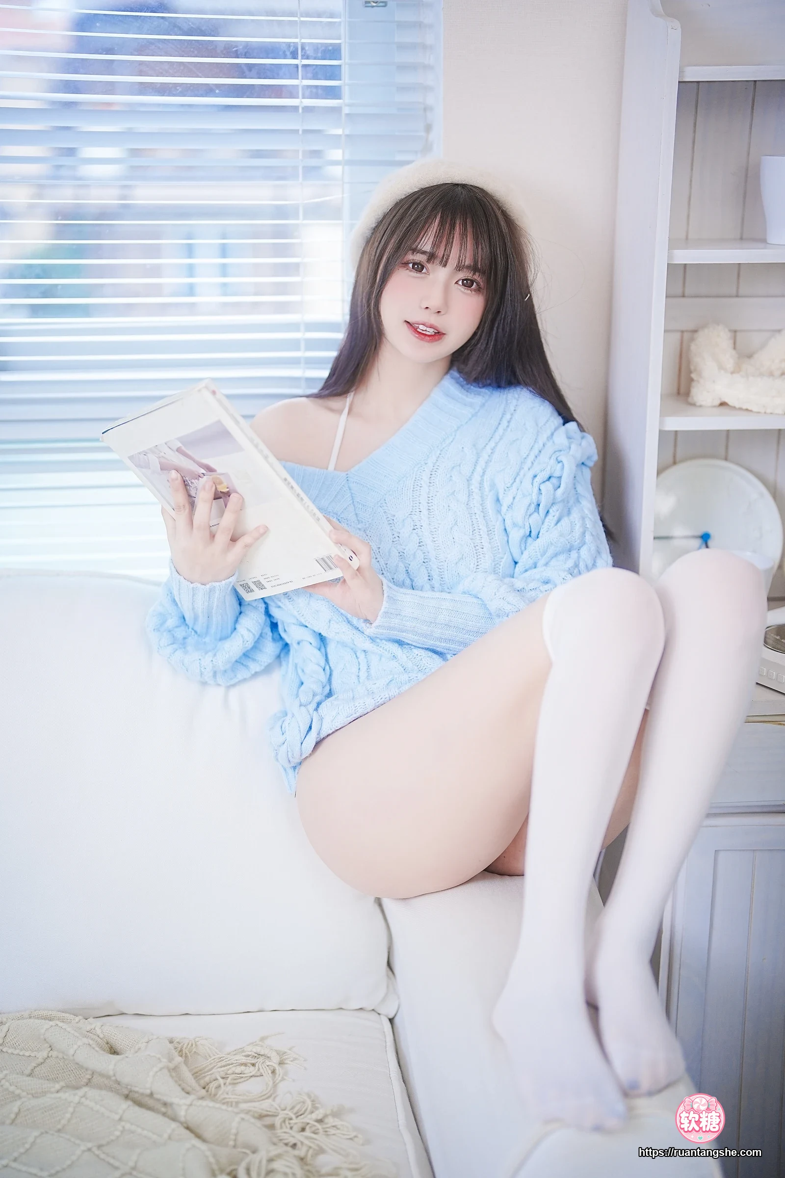 Tina很妖孽呀 Tina很妖孽呀 NO.016 - 蓝色秋冬毛衣