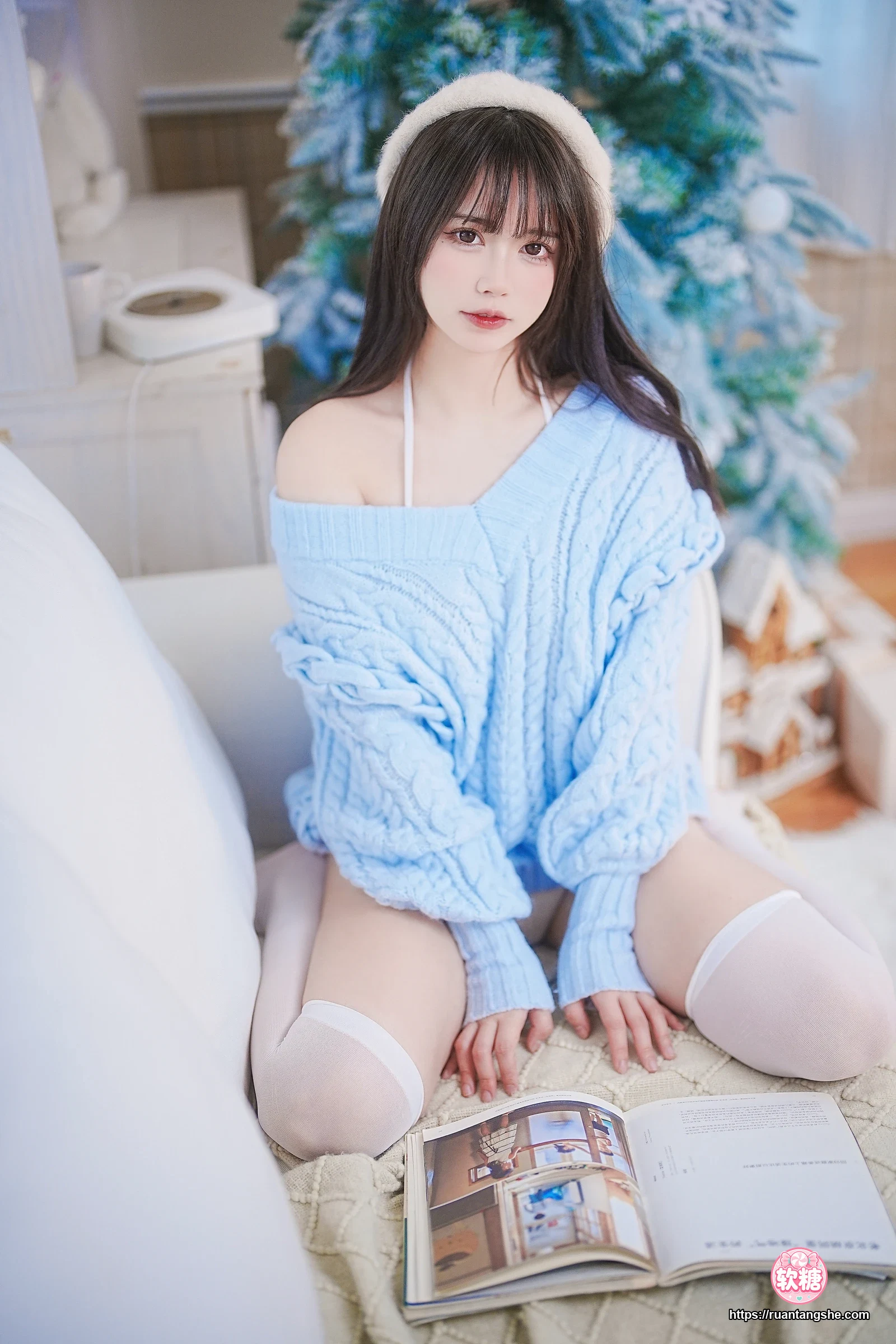 Tina很妖孽呀 Tina很妖孽呀 NO.016 - 蓝色秋冬毛衣