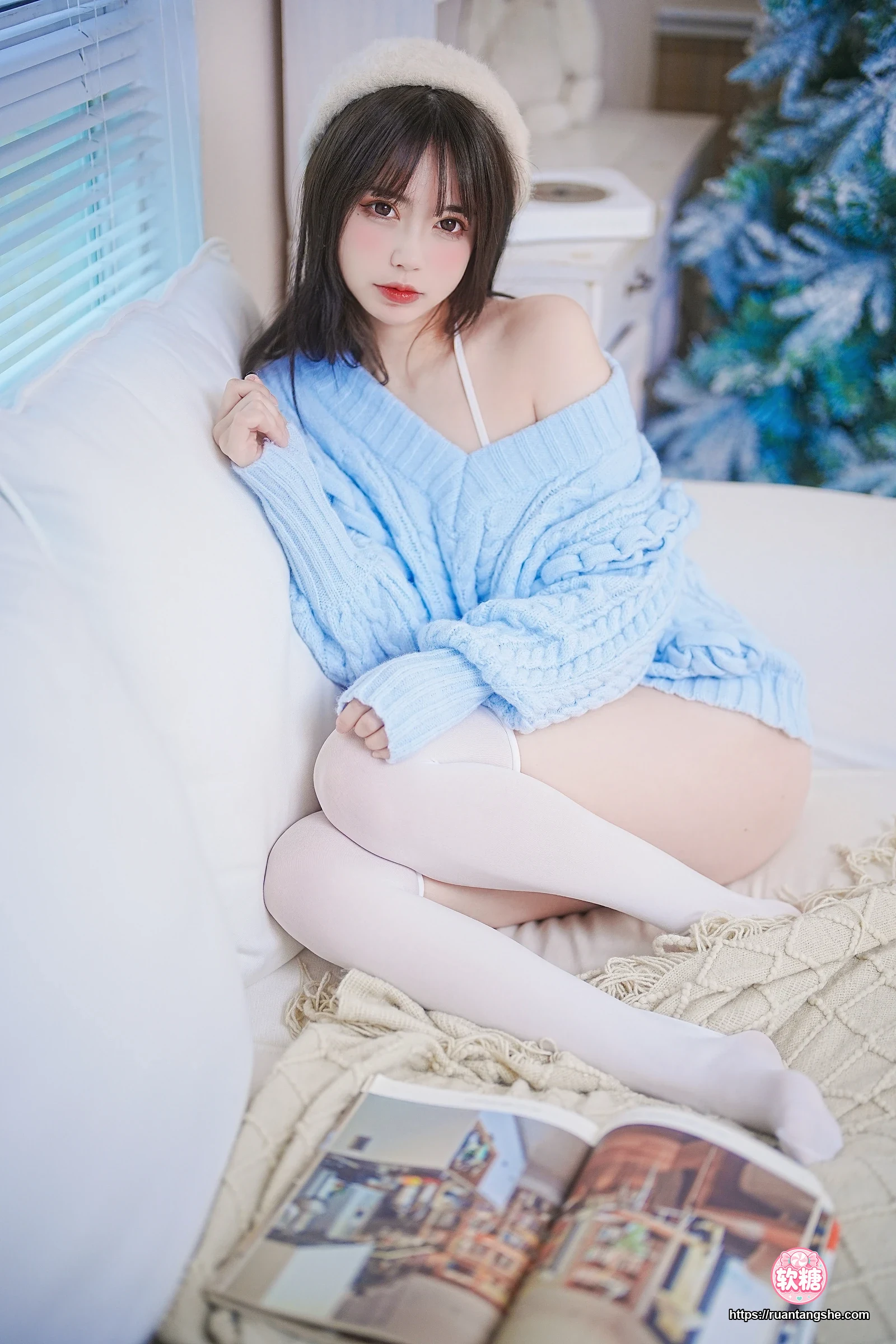 Tina很妖孽呀 Tina很妖孽呀 NO.016 - 蓝色秋冬毛衣