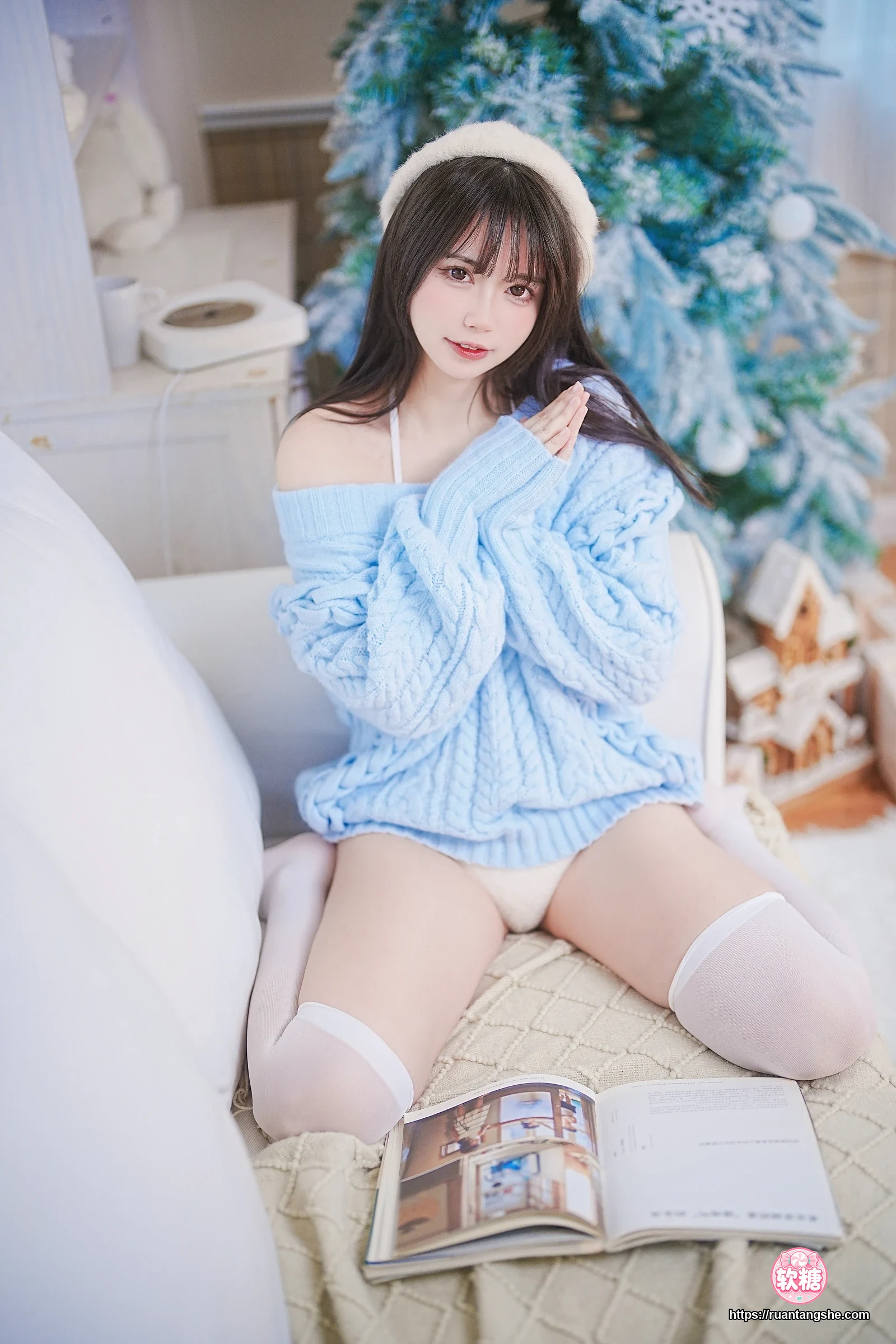 Tina很妖孽呀 Tina很妖孽呀 NO.016 - 蓝色秋冬毛衣