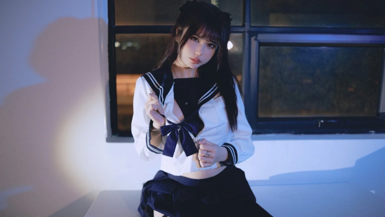 Tina很妖孽呀《不良JK》写真图集 58P｜在线预览与图包下载