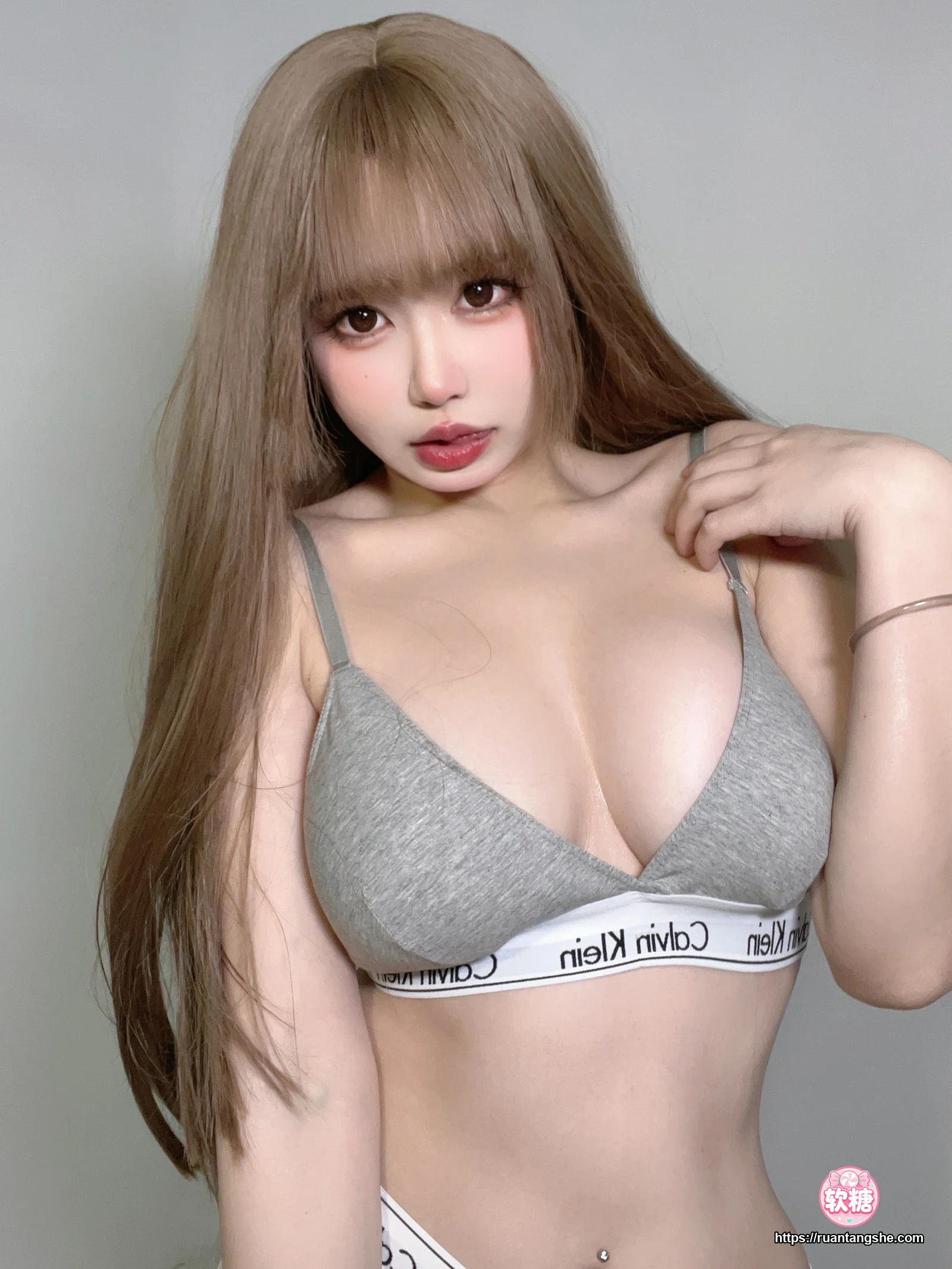 Tina很妖孽呀 Tina很妖孽呀 NO.020 - 耳机妹妹