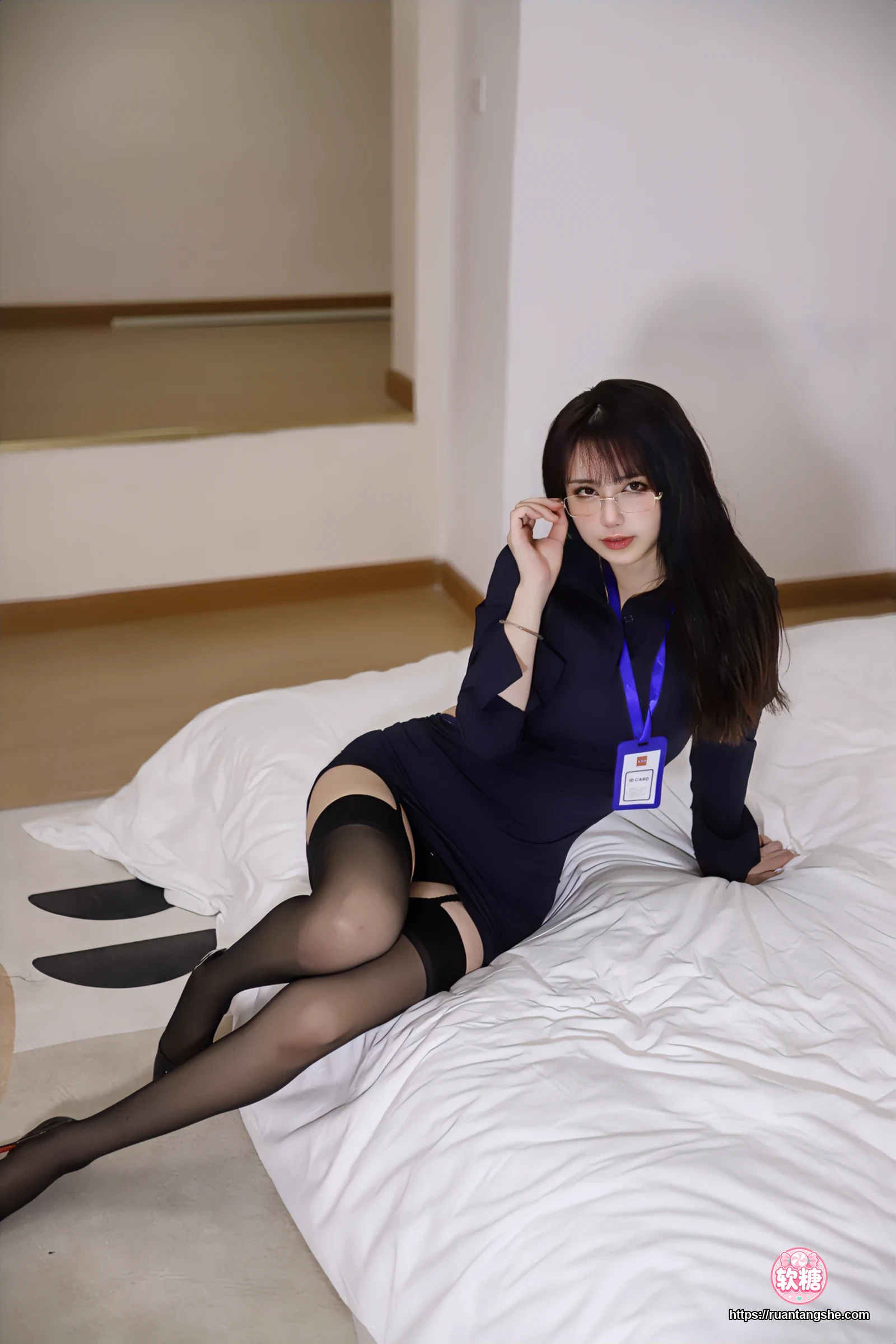Tina很妖孽呀 Tina很妖孽呀 NO.021 - 职业装秘书