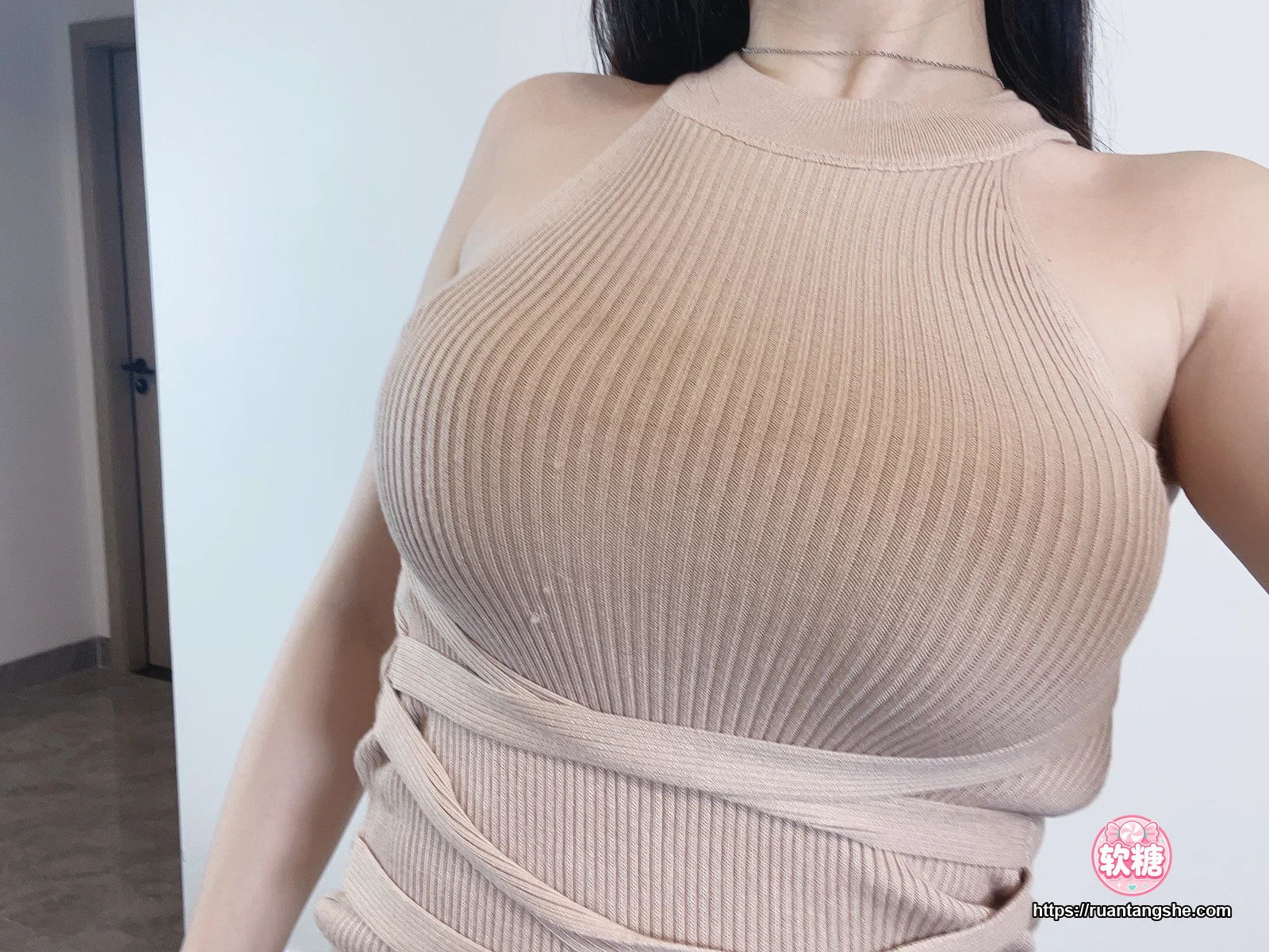 Tina很妖孽呀 Tina很妖孽呀 NO.034 - 黑丝足控