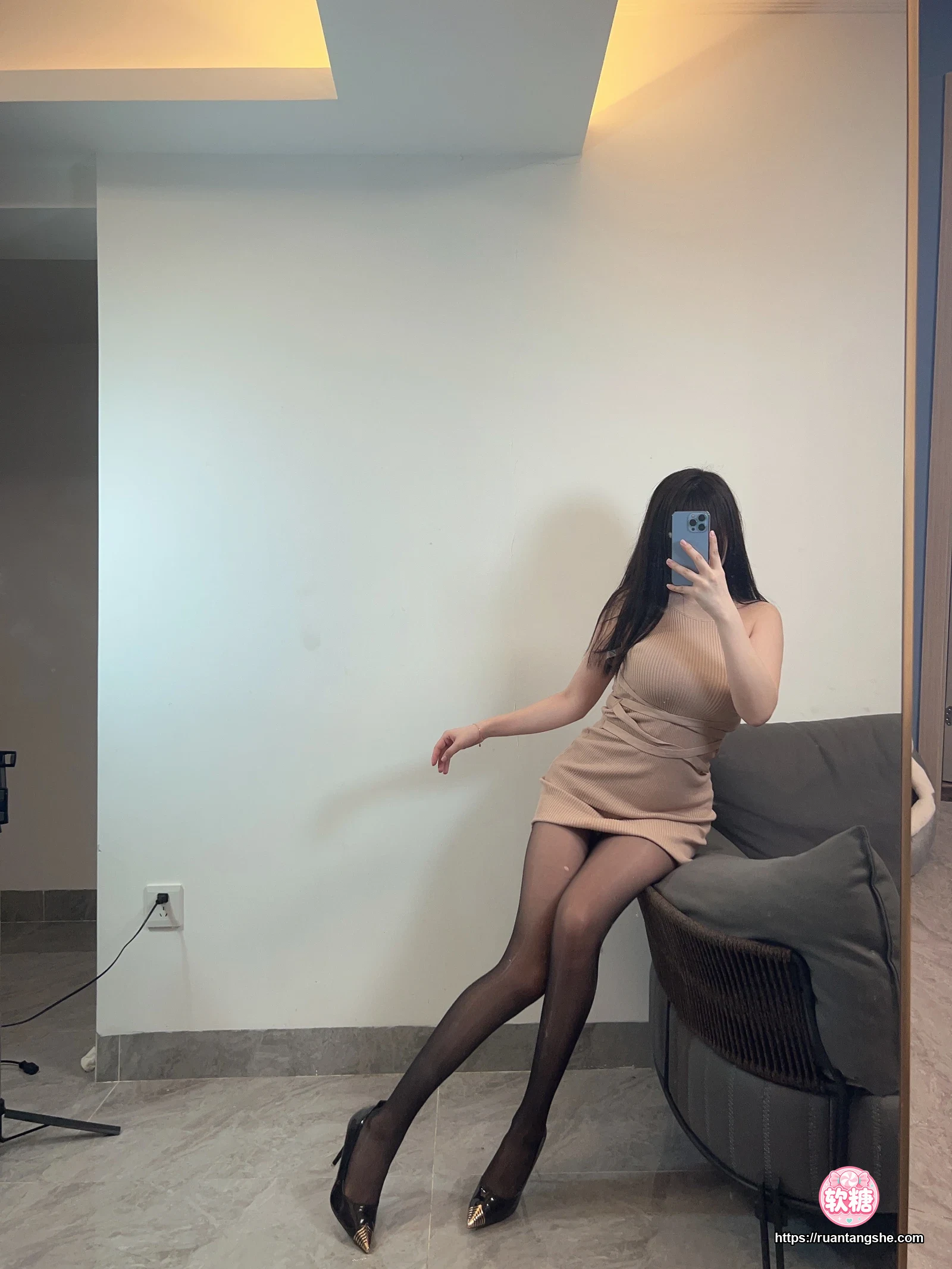 Tina很妖孽呀 Tina很妖孽呀 NO.034 - 黑丝足控