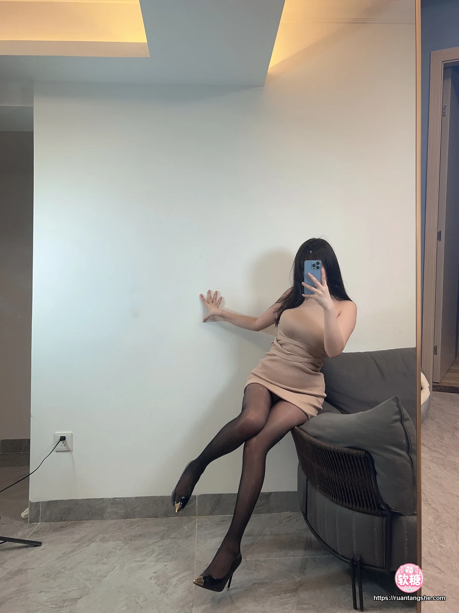 Tina很妖孽呀 Tina很妖孽呀 NO.034 - 黑丝足控