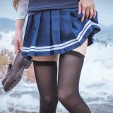 封疆疆v《小短裙》写真图集 10P｜在线预览与图包下载