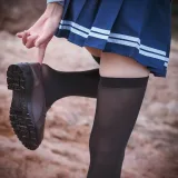 封疆疆v《小短裙》写真图集 10P｜在线预览与图包下载