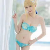 封疆疆v《阿尔托莉雅·潘德拉贡 泳装》写真图集 40P｜在线预览与图包下载