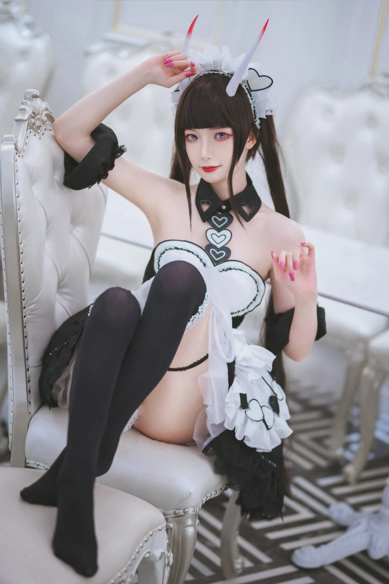 封疆疆v《能代女仆》写真图集 36P｜在线预览与图包下载