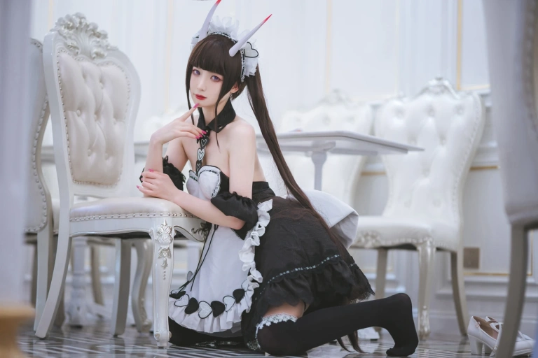 封疆疆v《能代女仆》写真图集 36P｜在线预览与图包下载