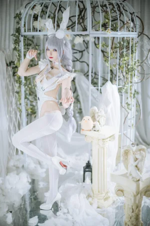 封疆疆v《恶毒》写真图集 31P｜在线预览与图包下载