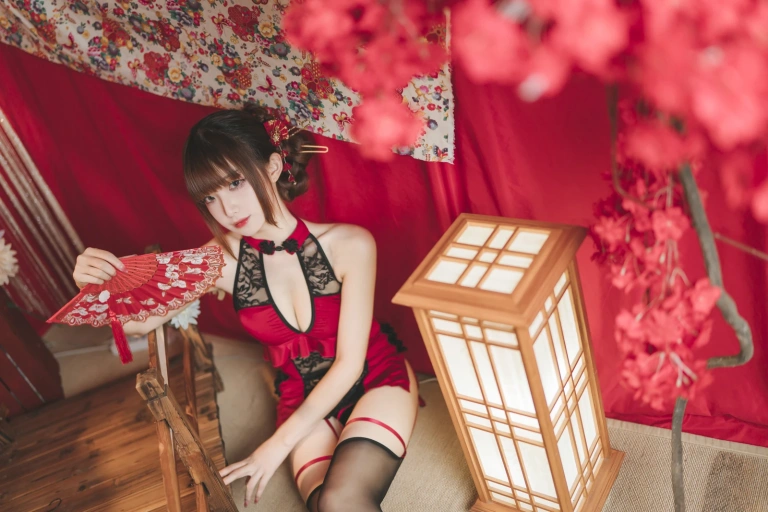 封疆疆v《韶华旗袍》写真图集 37P｜在线预览与图包下载