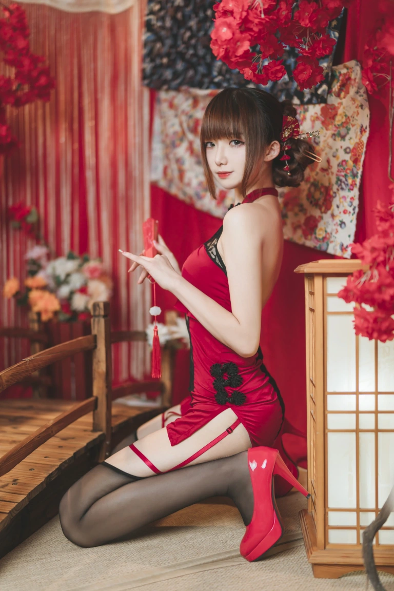 封疆疆v《韶华旗袍》写真图集 37P｜在线预览与图包下载