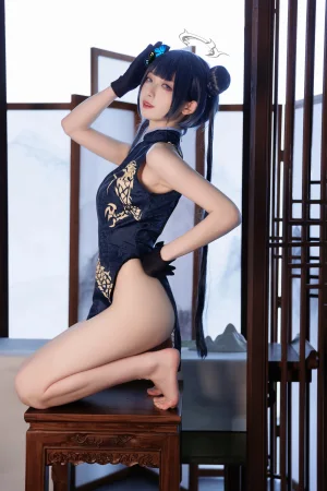 封疆疆v《碧蓝档案 妃咲》写真图集 34P｜在线预览与图包下载