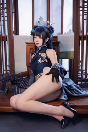 封疆疆v《碧蓝档案 妃咲》写真图集 34P｜在线预览与图包下载