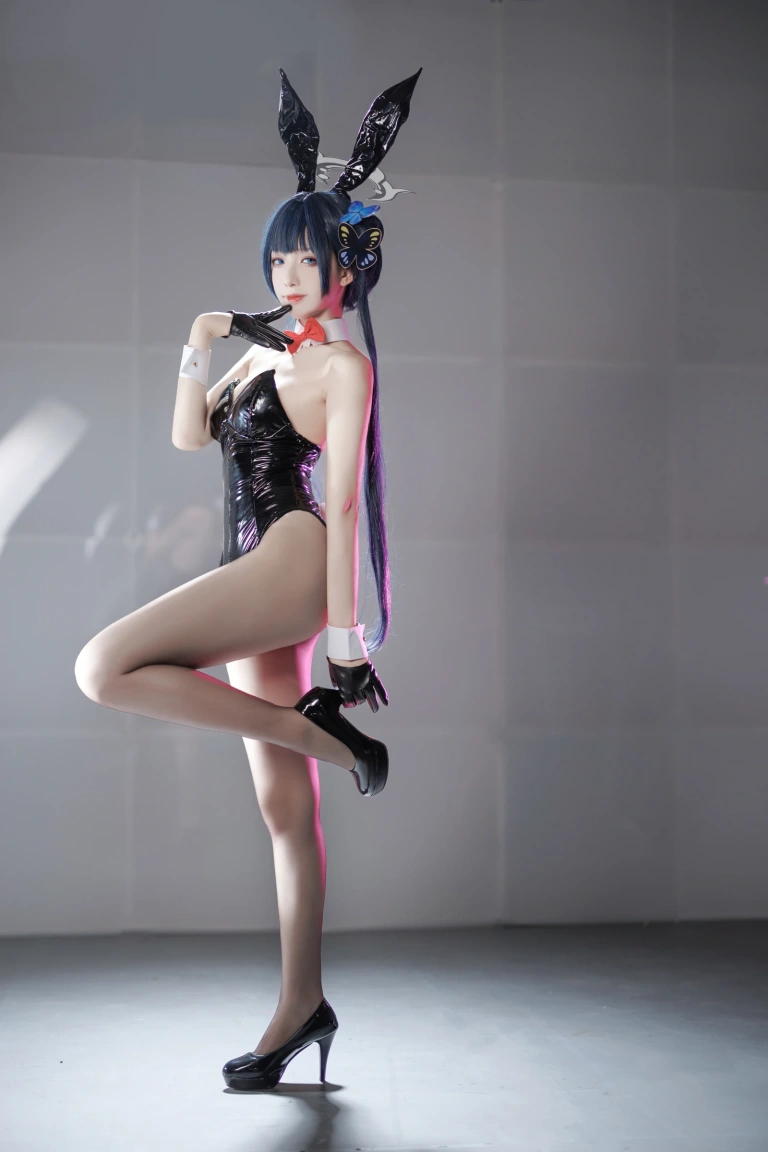 封疆疆v《碧蓝档案 妃咲 兔女郎》写真图集 30P｜在线预览与图包下载