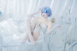 封疆疆v《恰巴耶夫》写真图集 29P｜在线预览与图包下载