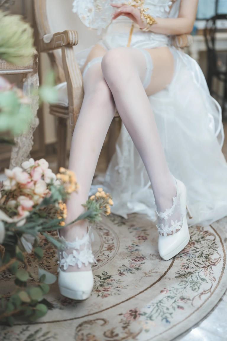 封疆疆v《埃姆登》写真图集 33P｜在线预览与图包下载