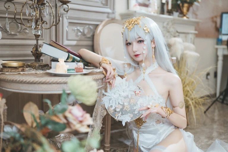 封疆疆v《埃姆登》写真图集 33P｜在线预览与图包下载