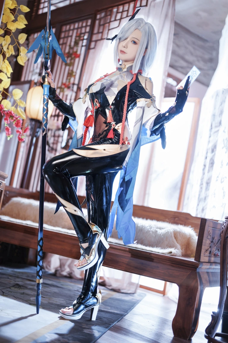 封疆疆v《原神 申鹤》写真图集 31P｜在线预览与图包下载