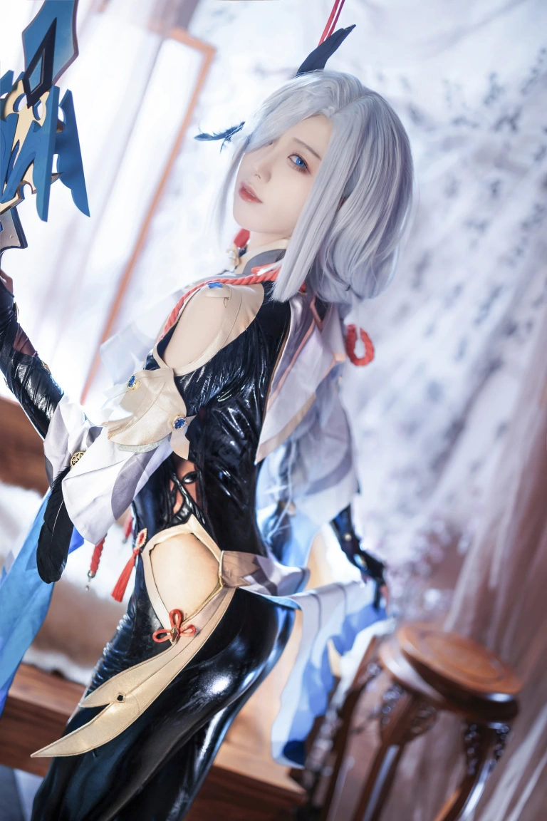封疆疆v《原神 申鹤》写真图集 31P｜在线预览与图包下载