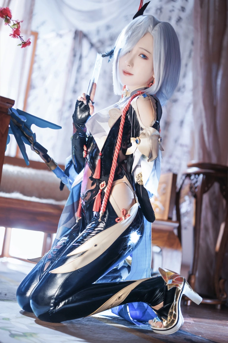 封疆疆v《原神 申鹤》写真图集 31P｜在线预览与图包下载