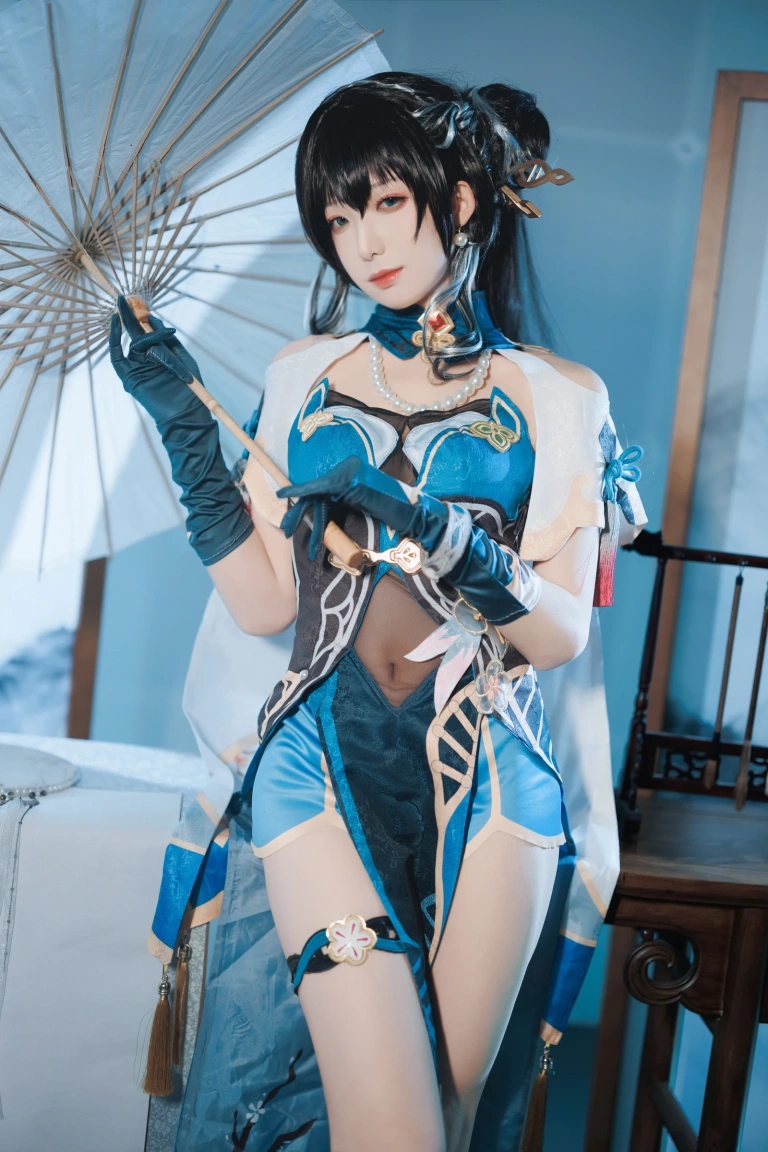 封疆疆v《阮梅》写真图集 32P｜在线预览与图包下载