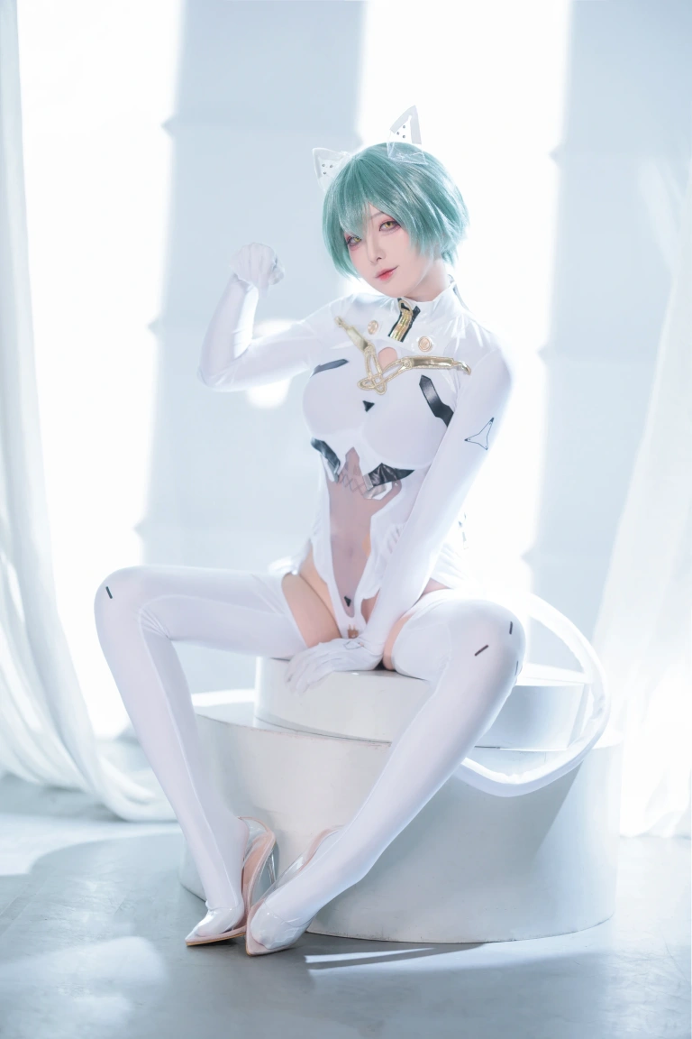 封疆疆v《纳希莫夫上将》写真图集 40P｜在线预览与图包下载