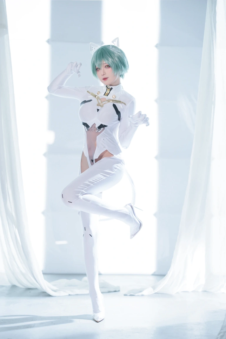 封疆疆v《纳希莫夫上将》写真图集 40P｜在线预览与图包下载