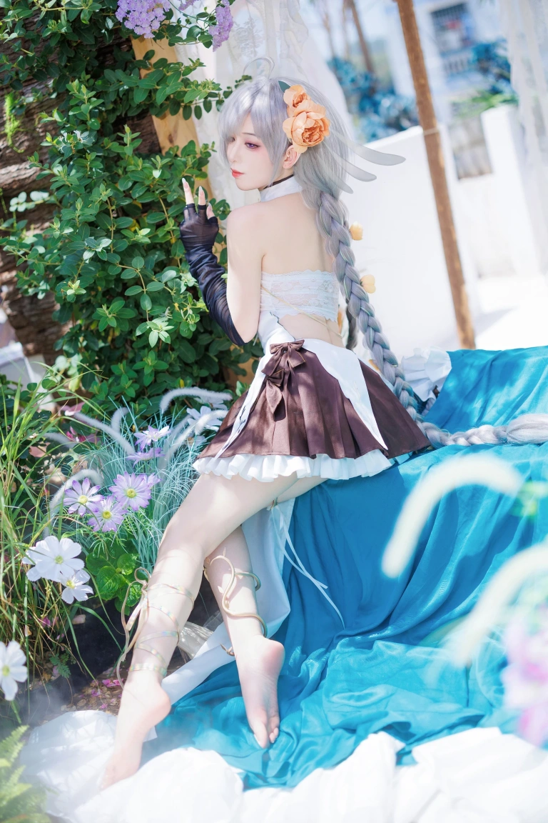 封疆疆v《埃佛森》写真图集 12P｜在线预览与图包下载