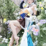 封疆疆v《埃佛森》写真图集 12P｜在线预览与图包下载