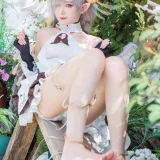 封疆疆v《埃佛森》写真图集 12P｜在线预览与图包下载