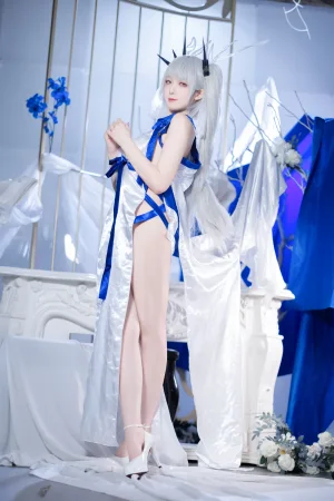 封疆疆v《碧蓝航线 可畏礼服》写真图集 32P｜在线预览与图包下载