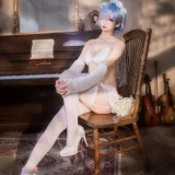 封疆疆v《蕾姆花嫁》写真图集 26P｜在线预览与图包下载
