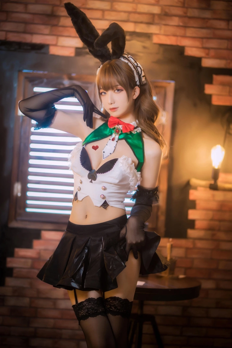 封疆疆v《莫妮卡女郎》写真图集 31P｜在线预览与图包下载