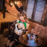 封疆疆v《莫妮卡女郎》写真图集 31P｜在线预览与图包下载